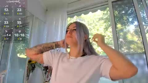 ella_vee online show from July 30, 2026, 5:39 am