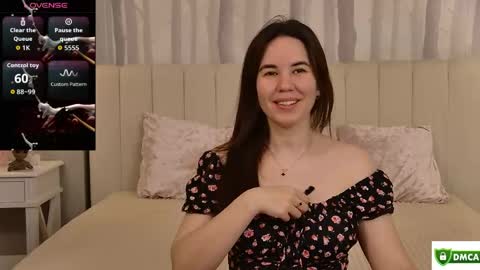 Ella online show from May 18, 2026, 4:18 am