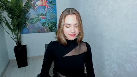 ellacurtis online show from April 2, 2026, 6:05 pm
