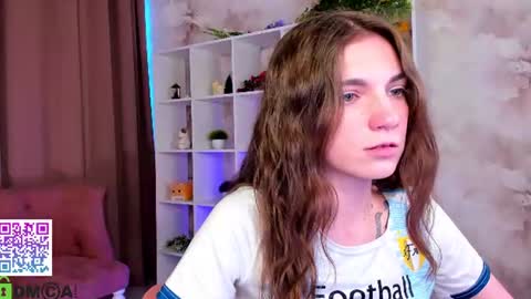 Sweet Ella online show from June 24, 2026, 12:15 pm