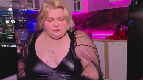 ellagoddes online show from March 27, 2026, 2:50 pm