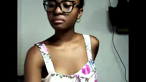 ellah245 online show from March 9, 2026, 10:58 pm