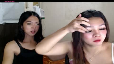 Snapshot of ellah_raj chatting on December 1, 2025, 4:45 pm ELLAH online show from December 1, 2025, 4:45 pm