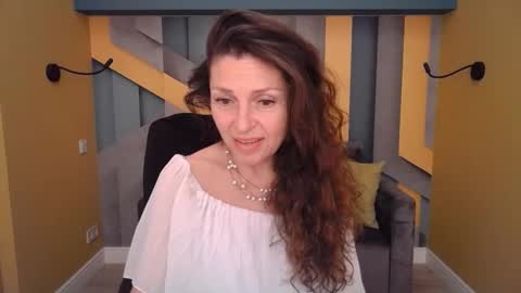 EllaLongs online show from April 25, 2026, 1:41 pm