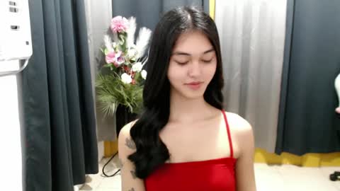 ELLA online show from July 10, 2026, 8:22 pm