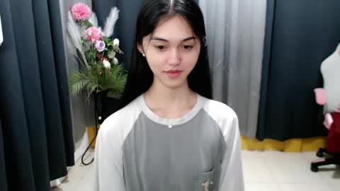 ELLA online show from July 29, 2026, 3:32 pm
