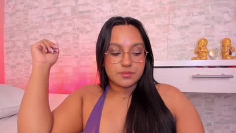 Snapshot of ellamontoya chatting on February 15, 2025, 8:54 am Ella online show from February 15, 2025, 8:54 am