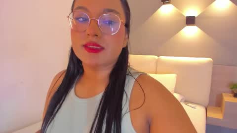 Snapshot of ellamontoya chatting on October 13, 2025, 12:49 pm Ella online show from October 13, 2025, 12:49 pm