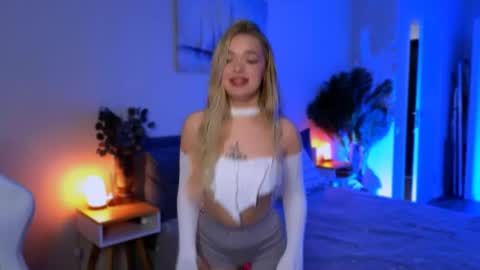 Ella online show from May 1, 2026, 5:56 am