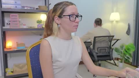 Snapshot of ellcrys chatting on November 18, 2025, 10:03 pm im Elsa lets go Subscribe to my OF and Youtube -35 online show from November 18, 2025, 10:03 pm