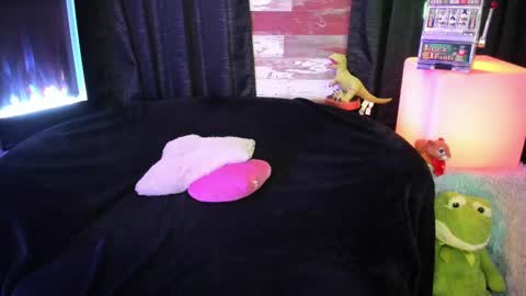 ELLE online show from September 29, 2025, 8:13 pm