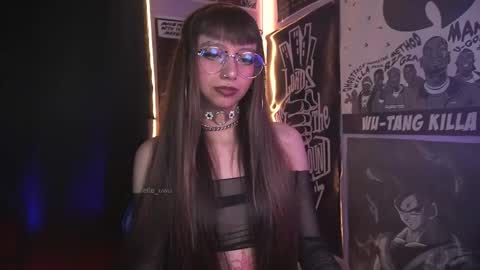 follow me on instagram .    online show from January 15, 2026, 4:55 pm