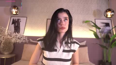 Elle Diane online show from February 11, 2026, 10:15 pm