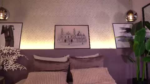 Snapshot of ellediane chatting on July 14, 2026, 10:26 pm Elle Diane online show from July 14, 2026, 10:26 pm