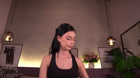 Snapshot of ellediane chatting on July 28, 2026, 10:20 pm Elle Diane online show from July 28, 2026, 10:20 pm