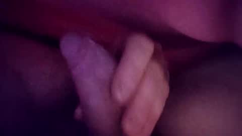 ellemoitoi online show from April 20, 2026, 3:53 am