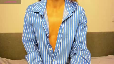 ellen_flow online show from February 22, 2025, 9:37 pm