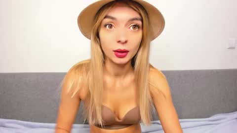 ellen_flow online show from February 28, 2025, 2:42 am