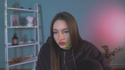 Snapshot of ellen_haze chatting on December 15, 2025, 9:35 am ellen_haze online show from December 15, 2025, 9:35 am