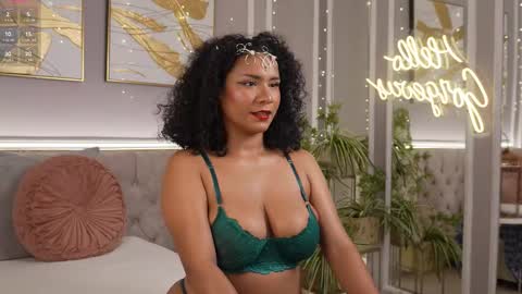 princess online show from March 18, 2026, 7:06 pm