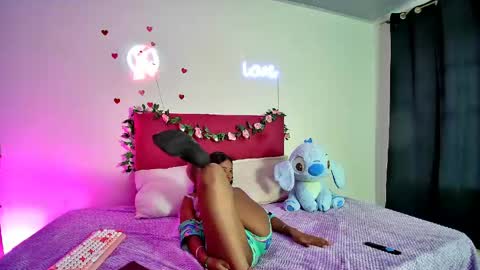 ellie_cute7 online show from June 3, 2026, 8:47 pm