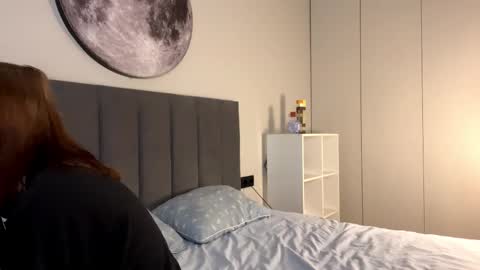 Ellie online show from September 17, 2025, 7:10 am