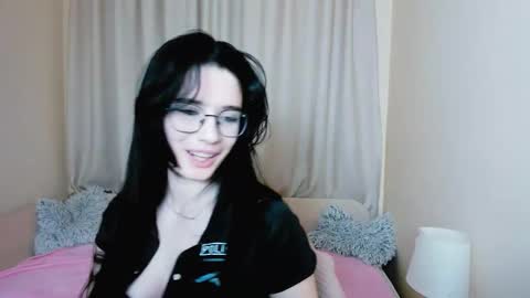 ellie_magic online show from March 5, 2026, 8:27 pm