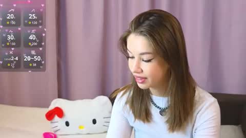 Snapshot of ellie_miller_ chatting on October 5, 2025, 7:45 pm ellie online show from October 5, 2025, 7:45 pm