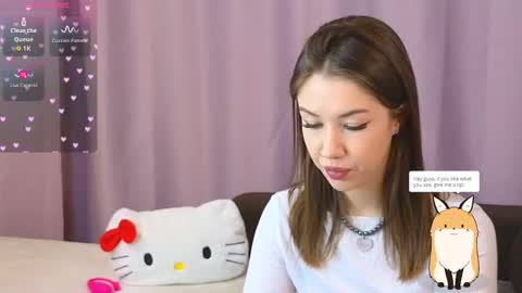 Snapshot of ellie_miller_ chatting on October 6, 2025, 7:44 pm ellie online show from October 6, 2025, 7:44 pm