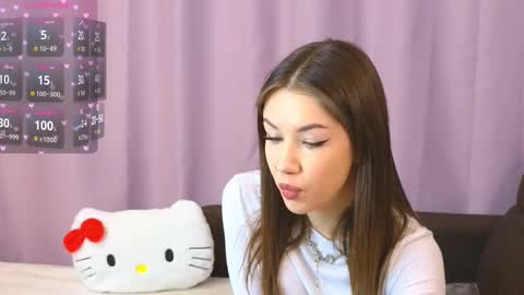 Snapshot of ellie_miller_ chatting on December 14, 2025, 8:13 pm ellie online show from December 14, 2025, 8:13 pm