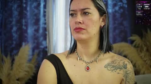 Snapshot of ellie_ramos chatting on November 13, 2025, 1:10 pm Ellie Ramos online show from November 13, 2025, 1:10 pm