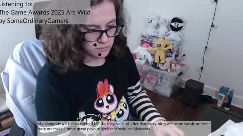 Snapshot of elliecharmful chatting on November 20, 2025, 12:22 am Ellie Charmful online show from November 20, 2025, 12:22 am