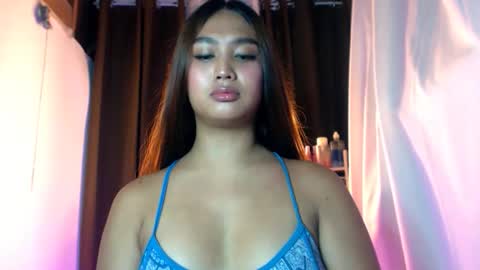 Snapshot of elliecummers chatting on May 14, 2026, 6:04 pm ellie online show from May 14, 2026, 6:04 pm