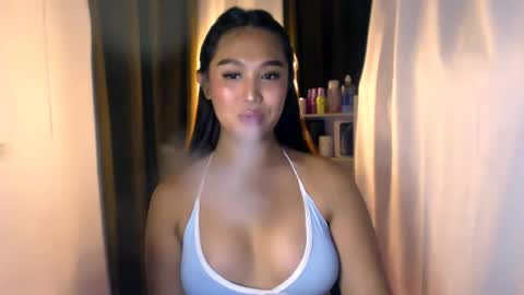 Snapshot of elliecummers chatting on June 17, 2026, 6:38 am ellie online show from June 17, 2026, 6:38 am