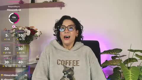 Snapshot of elliee1 chatting on February 13, 2025, 3:56 pm elliee1 online show from February 13, 2025, 3:56 pm