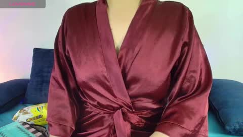 Snapshot of elliee1 chatting on September 23, 2025, 12:08 pm elliee1 online show from September 23, 2025, 12:08 pm