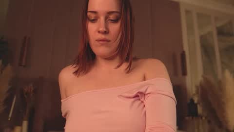 elliegarson__ online show from March 4, 2026, 6:36 pm