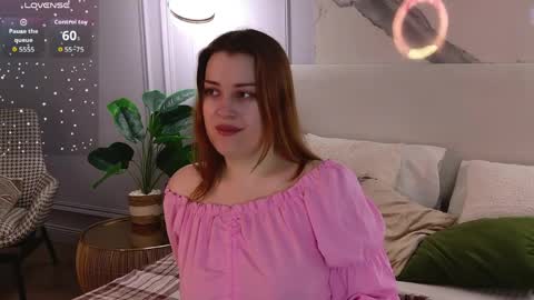 elliegarson__ online show from April 30, 2026, 5:08 pm