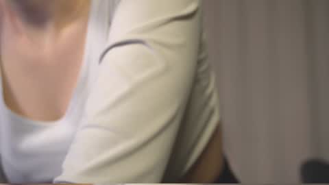 Snapshot of elliephant_ chatting on January 7, 2025, 3:12 pm just Emily online show from January 7, 2025, 3:12 pm