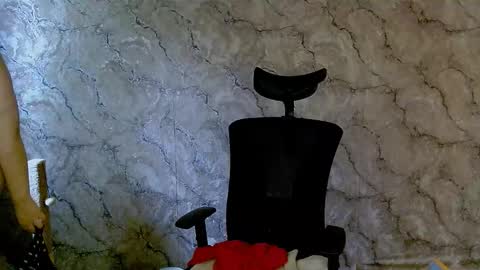 Ellie online show from October 5, 2025, 5:06 am