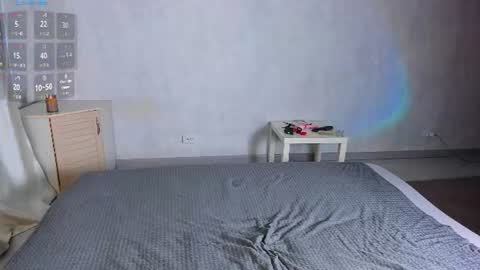 elliot_winki online show from June 20, 2026, 12:03 am