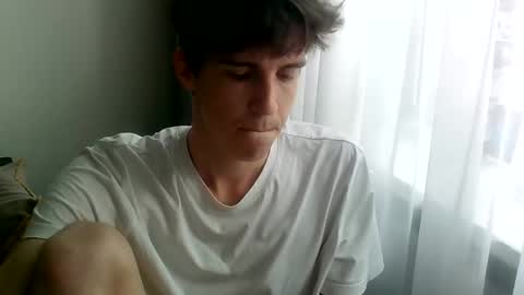 Snapshot of elliotdamri chatting on June 10, 2026, 3:33 pm Elliot Damri online show from June 10, 2026, 3:33 pm