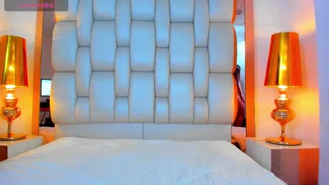 Snapshot of elliott_veelez chatting on March 11, 2025, 12:44 am E L L I O T V E L E Z online show from March 11, 2025, 12:44 am