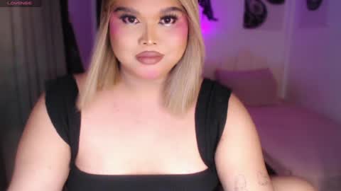 Snapshot of ellise_husson chatting on July 4, 2026, 4:07 am Ellise online show from July 4, 2026, 4:07 am