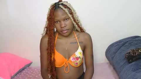 elllanna online show from November 17, 2025, 8:42 am