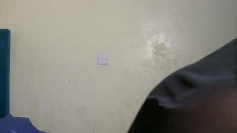 Snapshot of elllanna chatting on June 19, 2026, 1:32 am elllanna online show from June 19, 2026, 1:32 am