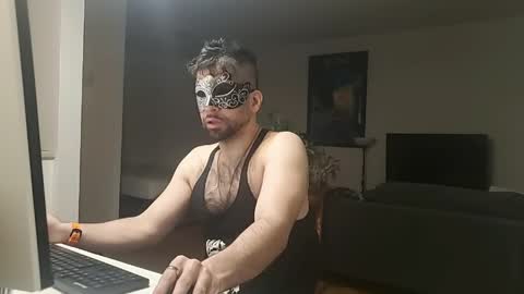 ellllixxx online show from April 4, 2026, 9:18 am