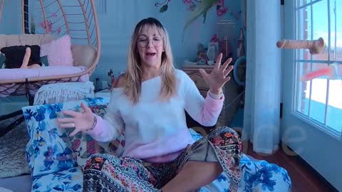 Snapshot of ells_palace chatting on January 26, 2025, 4:51 pm Ella Bella Bo Bella online show from January 26, 2025, 4:51 pm