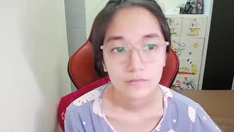 ellsa9x online show from September 15, 2025, 2:22 am