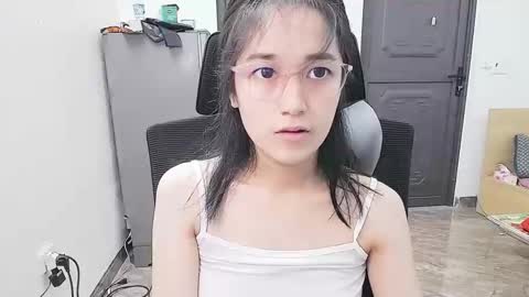 ellsa9x online show from October 21, 2025, 3:18 am